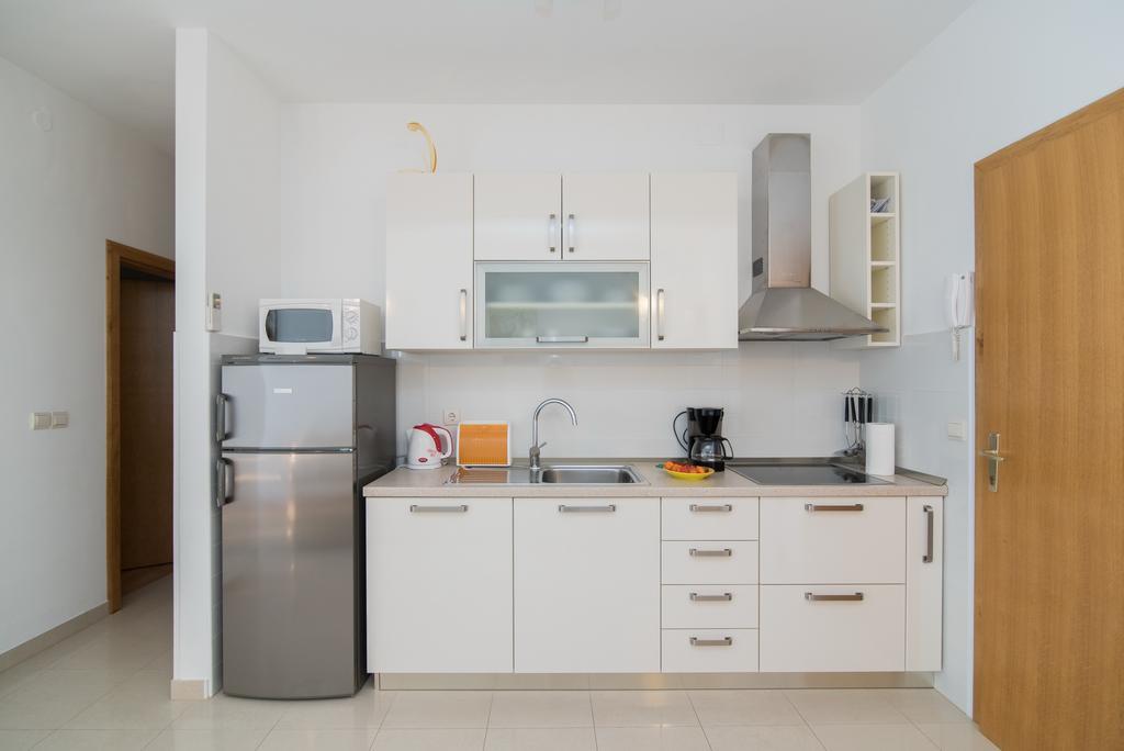 Apartments Grlica Sutivan Luaran gambar