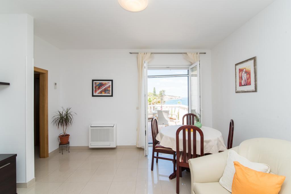 Apartments Grlica Sutivan Luaran gambar
